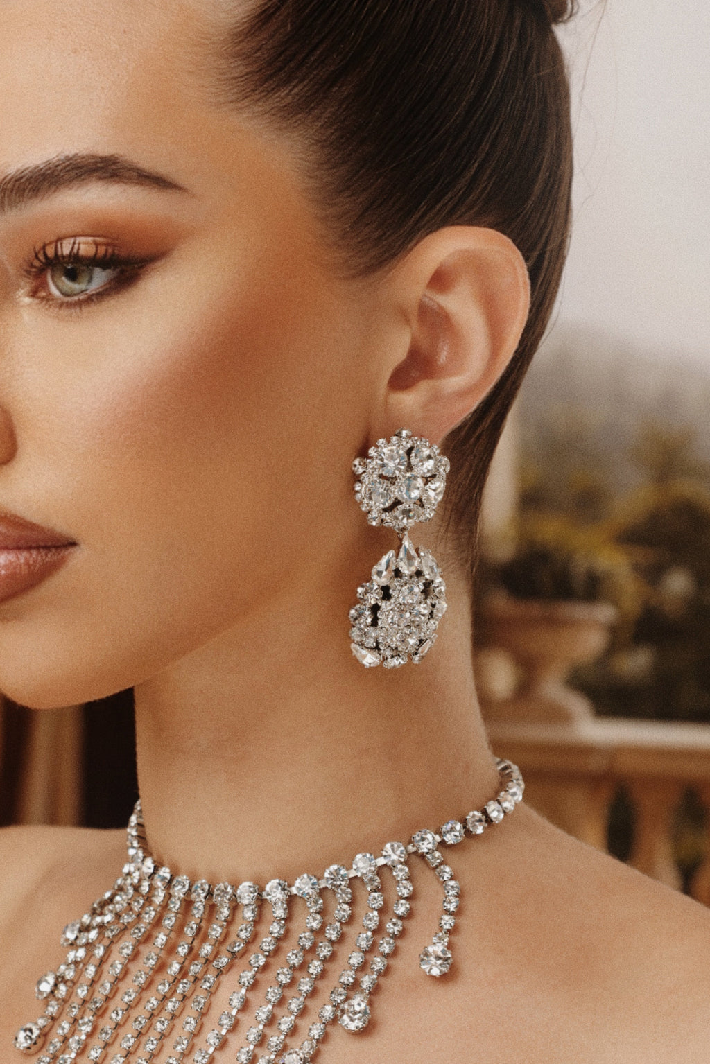 THE DROP EARRINGS