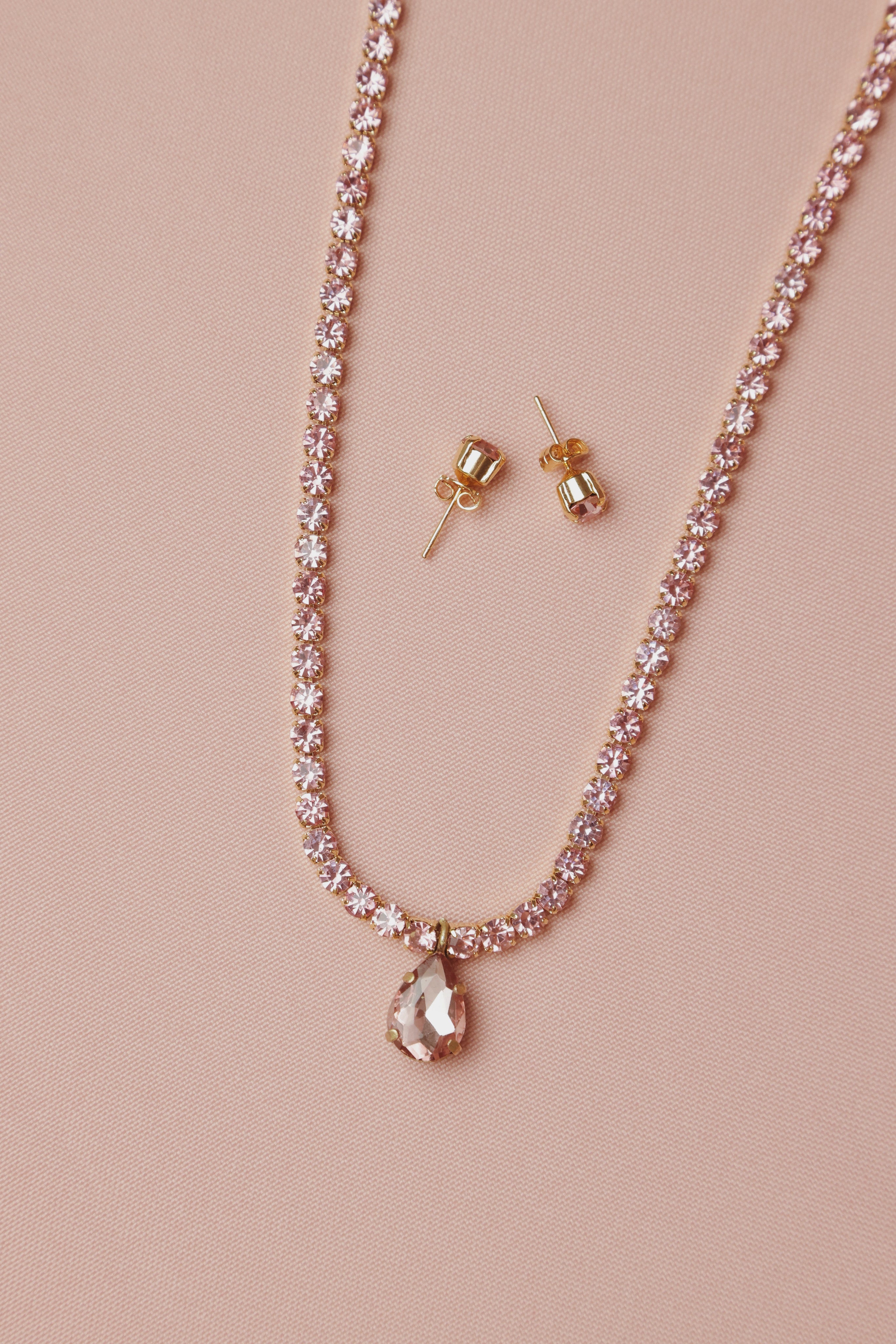 BOX PASQUA — ALE’S BAKERY X THEODORÉ